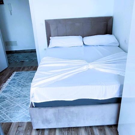 Sabi Apartment Golem Qerret Zewnętrze zdjęcie