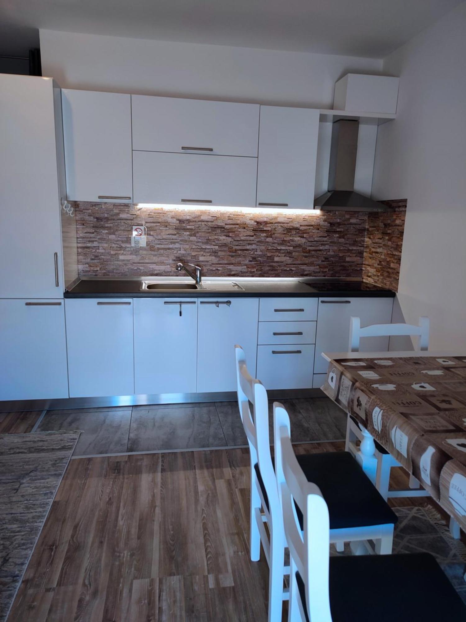 Sabi Apartment Golem Qerret Zewnętrze zdjęcie