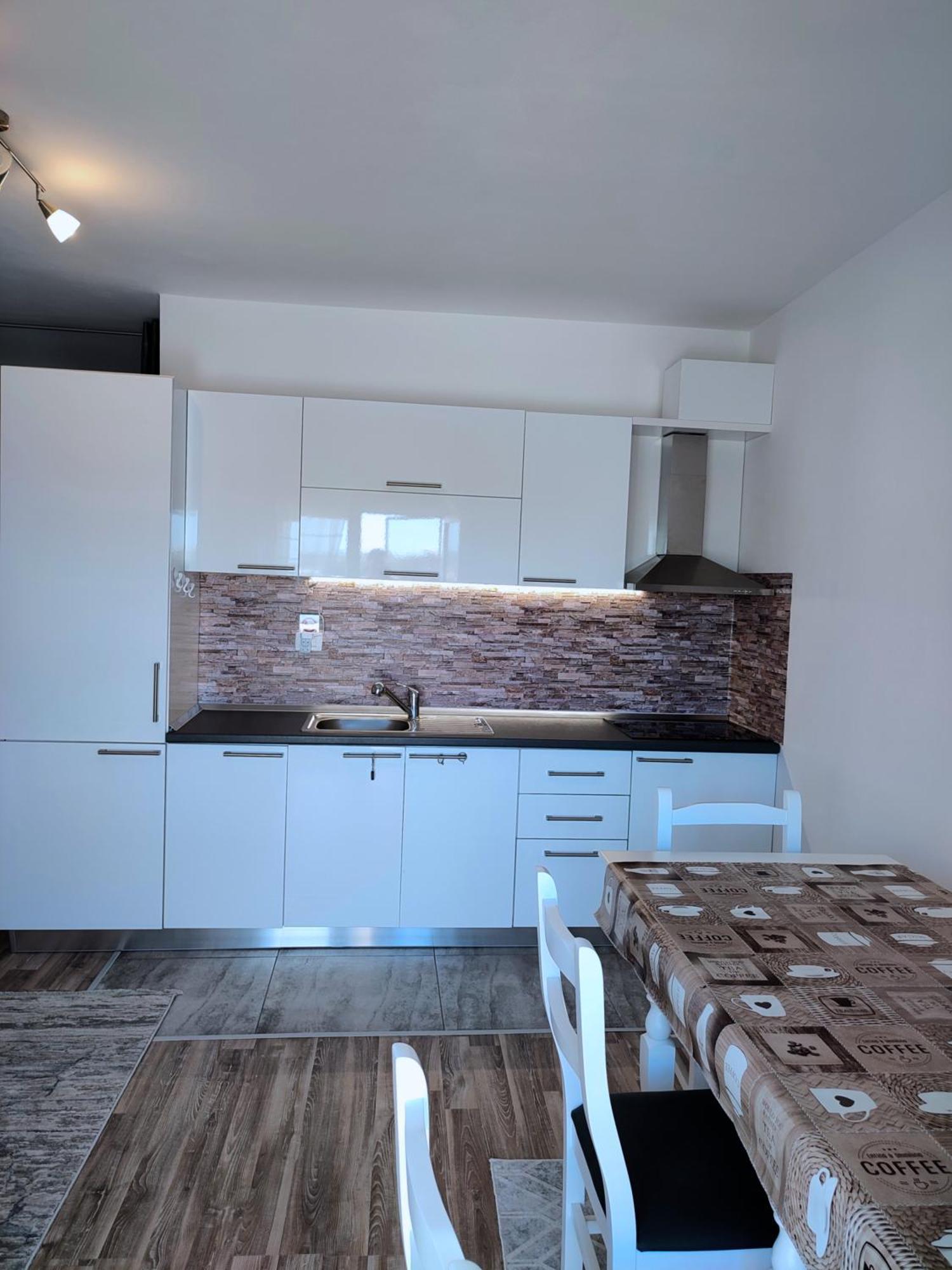 Sabi Apartment Golem Qerret Zewnętrze zdjęcie